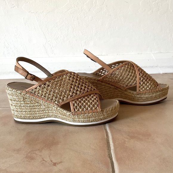 Donald J Pliner Woven Espadrille - Size 9 - Picture 5 of 7